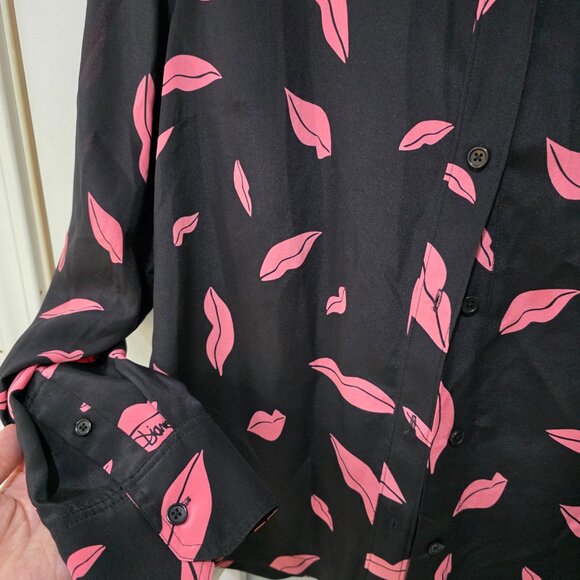 Diane von Furstenberg Silk Blouse Womens 6 Black Pink Lips Print Button Down Top - Picture 5 of 10